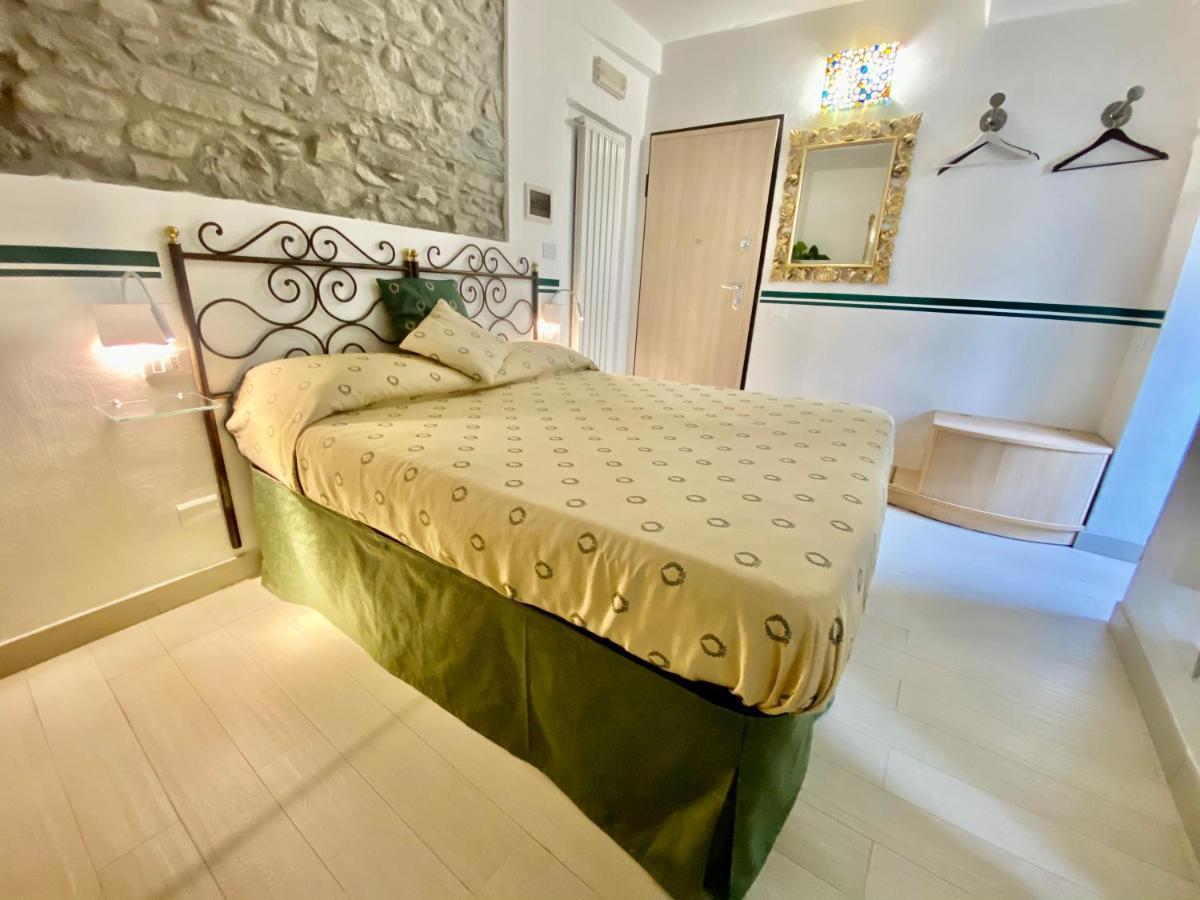The Manarola Main Plaza Hotel Kültér fotó
