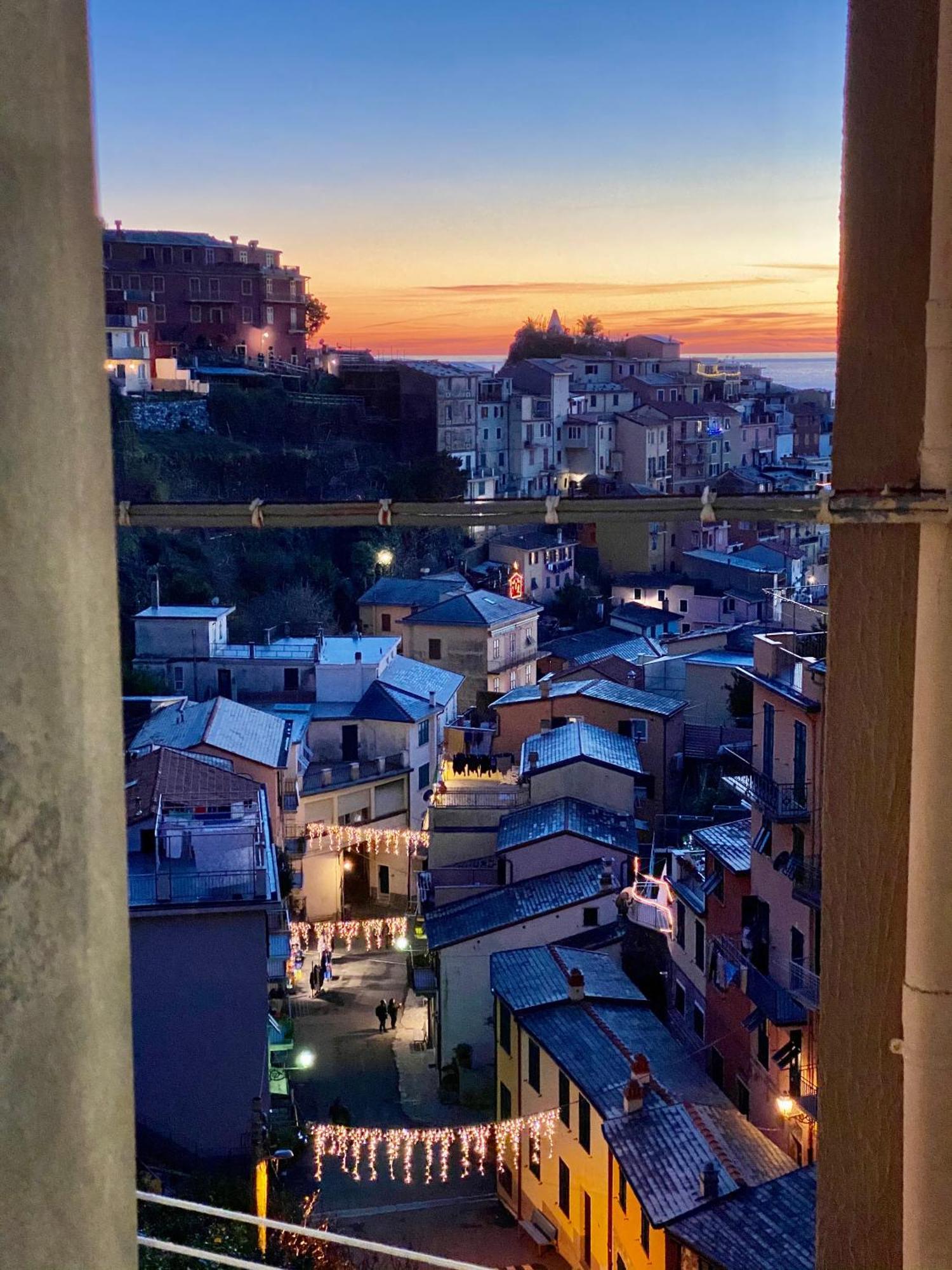 The Manarola Main Plaza Hotel Kültér fotó